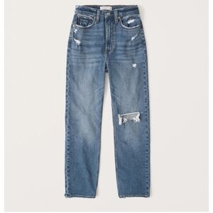 A&F Curve Love Ultra High Rise Straight Jeans